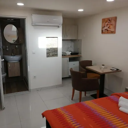 Hotel Violeta *